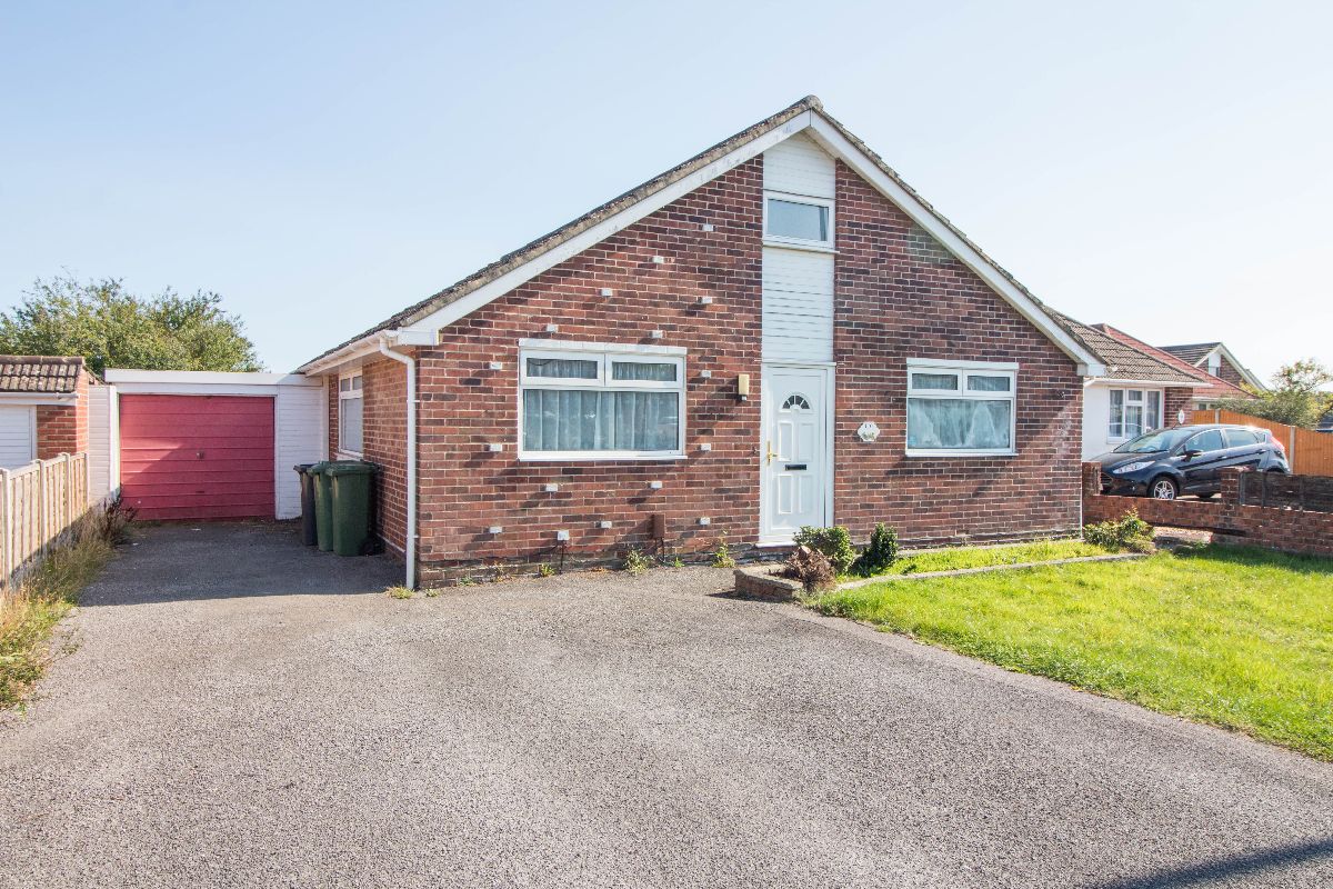 Hazleton Way, Waterlooville, PO8 9DW A.J.Eyre and Sons