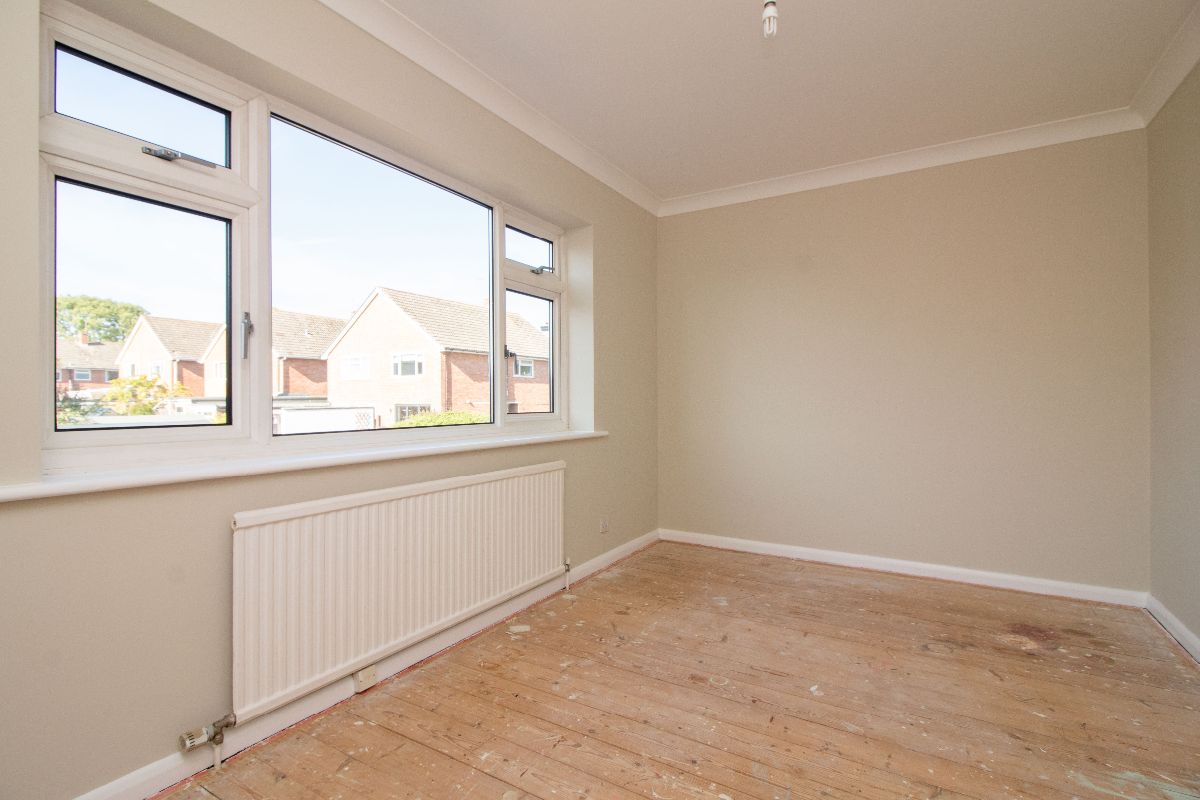 Cherry Tree Avenue, Cowplain, Waterlooville, PO8 8AP A.J.Eyre and Sons