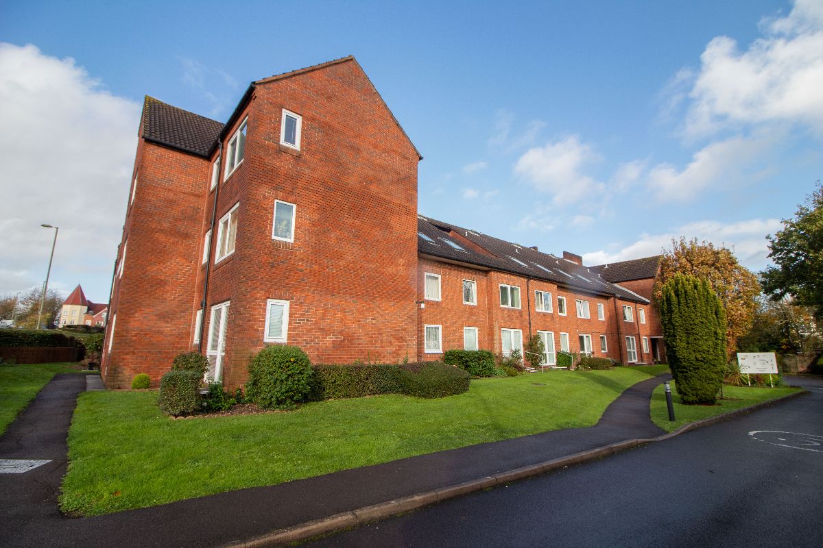 Homewater House, Hulbert Road, Waterlooville, PO7 7JY A.J.Eyre and Sons