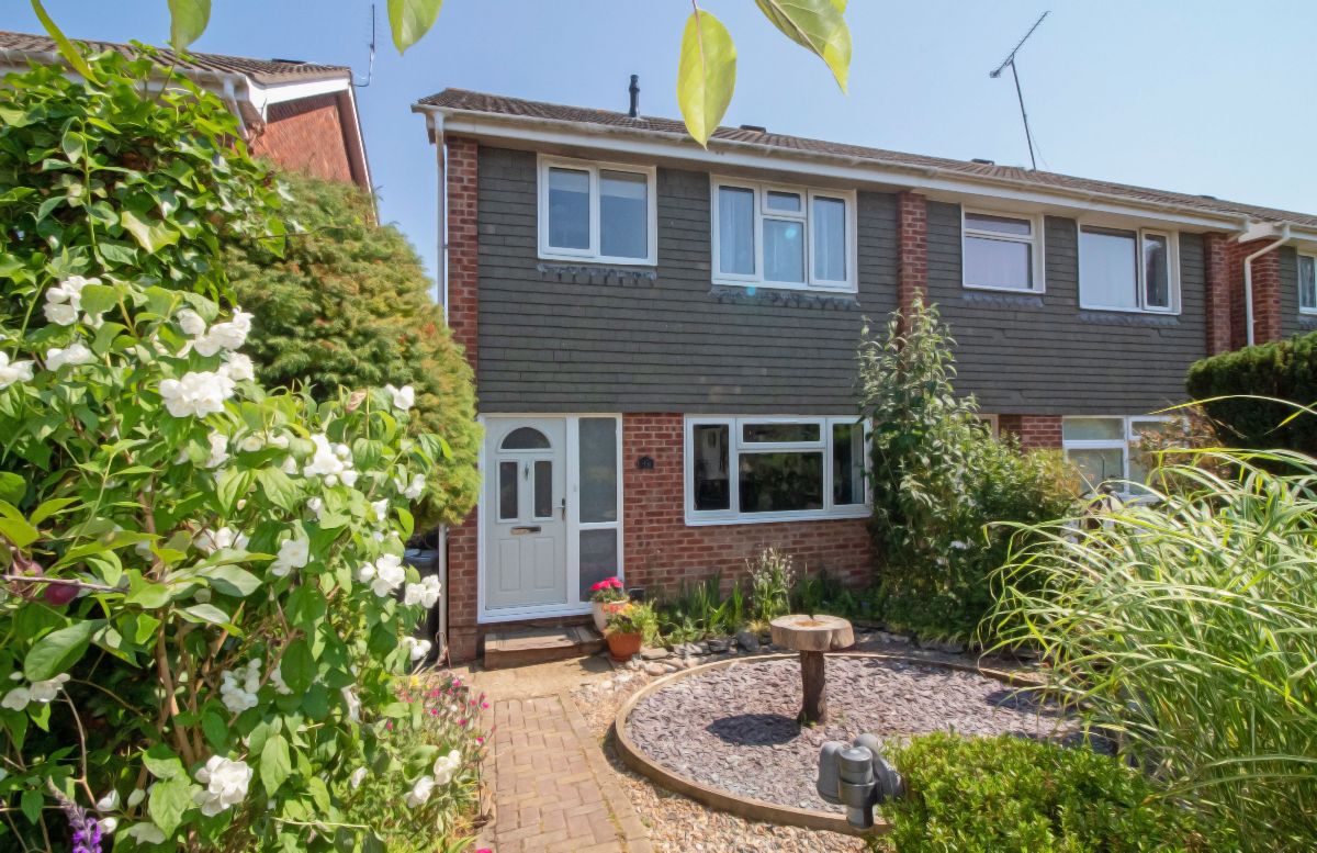 James Copse Road, Lovedean, PO8 9RH A.J.Eyre and Sons