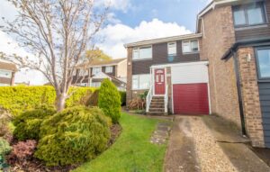 Roselands, Lovedean, PO8 9QZ