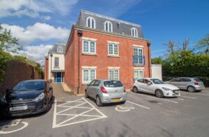 Elizabeth House,  Beaconsfield Road, Waterlooville, PO7 7SW