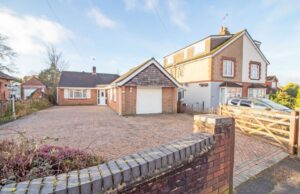 Hart Plain Avenue, Cowplain, PO8 8RP