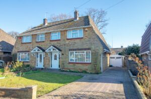 Chaplains Avenue, Cowplain, PO8 8QH