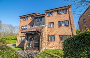 Downs Close, Crookhorn, PO7 8SN