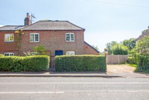 Lovedean Lane, Lovedean, PO8 8HJ