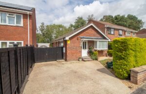 Spruce Avenue, Waterlooville, PO7 8HE