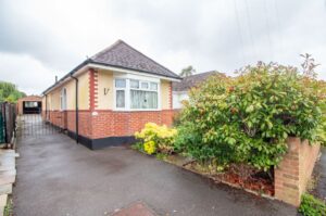 Beechwood Avenue, Waterlooville, PO7 7LR