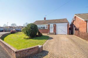 Larchfield Way, Horndean, PO8 9HE