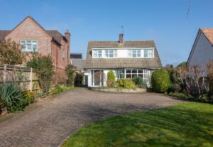 South Road, Horndean, PO8 0ER