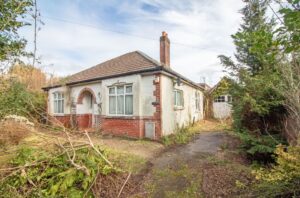 The Oaks, Lovedean Lane, Lovedean, PO8 9SS