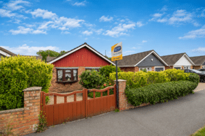 Milton Road, Cowplain, PO8 8JY