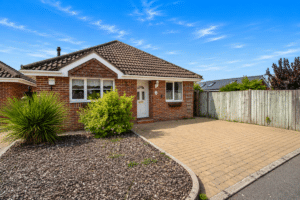 Fairfield, Denmead, PO7 6HL