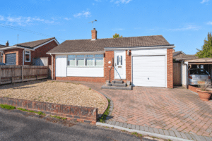 Larchfield Way, Horndean, PO8 9HE